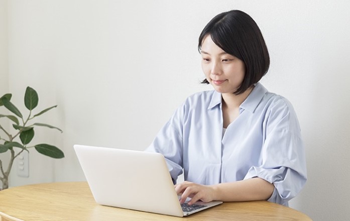 オンライン試験会場の新設から約6月、半数の受験者が選択！